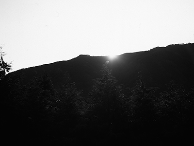 求菩提山に沈む太陽